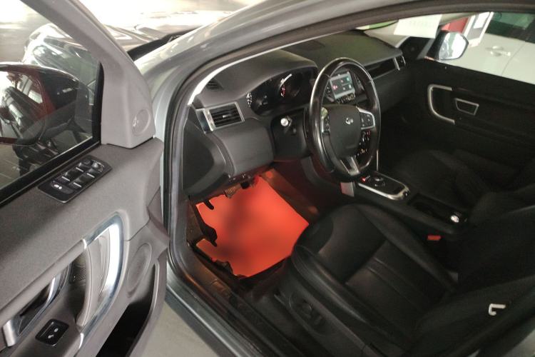 Used Land Rover Discovery Sport 2018 240 PS SE Version Driver Seat