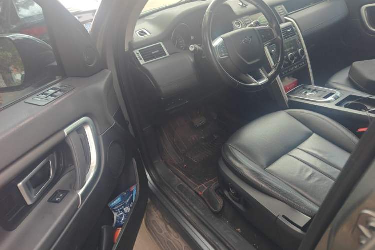 Used Land Rover Discovery Sport 2018 240 PS SE Version Driver Seat