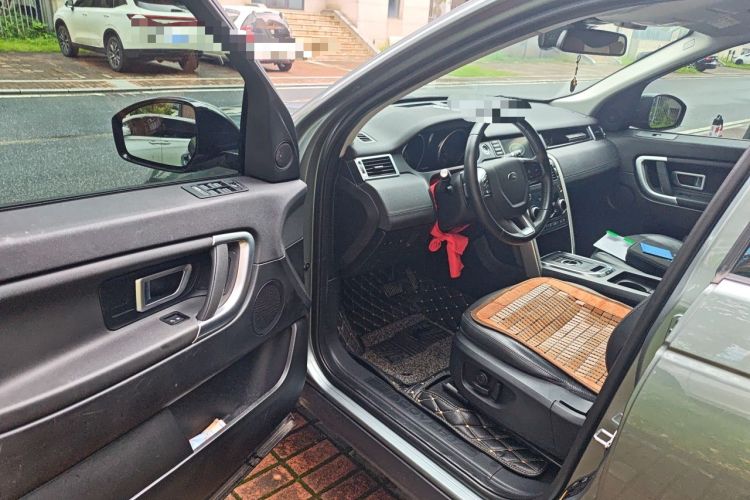 Used Land Rover Discovery Sport 2018 240 PS SE Version Driver Seat