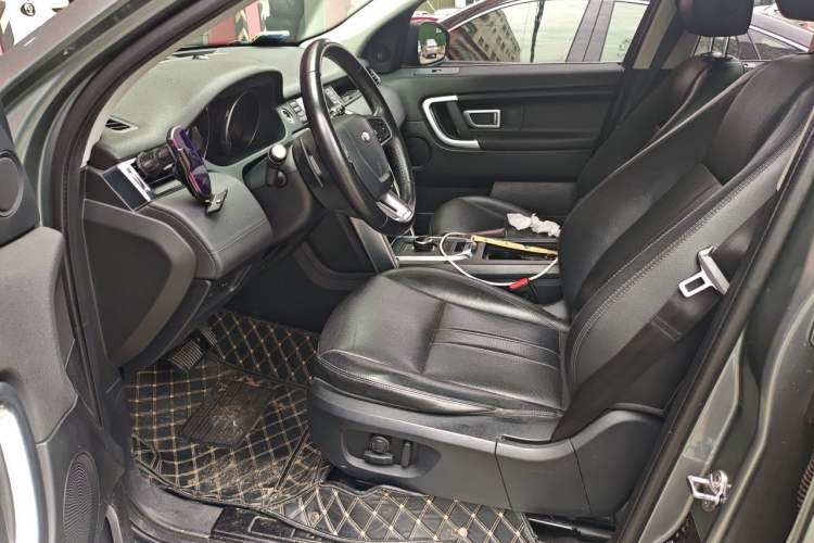 Used Land Rover Discovery Sport 2018 240 PS SE Version Driver Seat