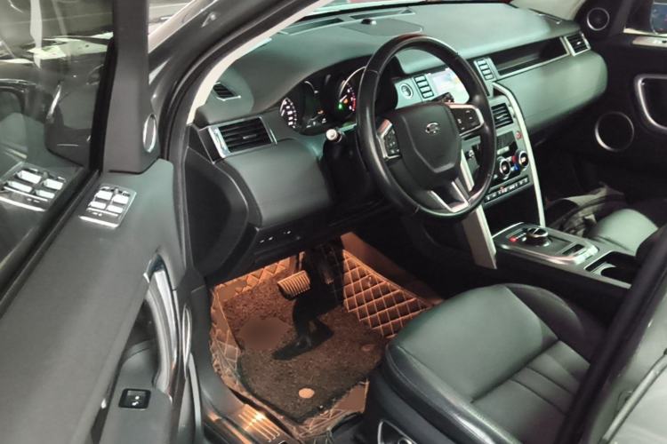 Used Land Rover Discovery Sport 2018 240 PS SE Version Driver Seat