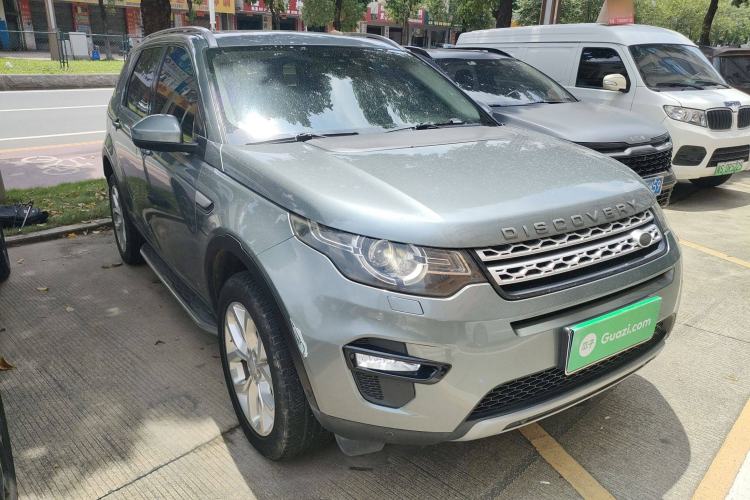 Used Land Rover Discovery Sport 2018 240 PS HSE LUXURY Edition Exterior 2