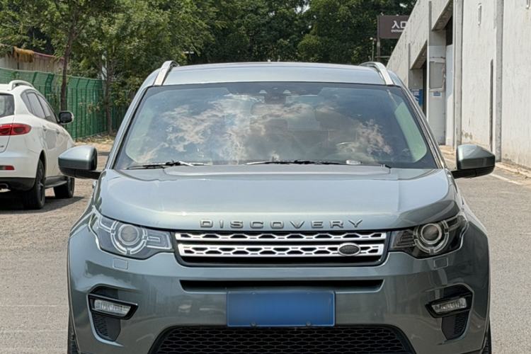 Used Land Rover Discovery Sport 2018 240 PS HSE Version Exterior 4