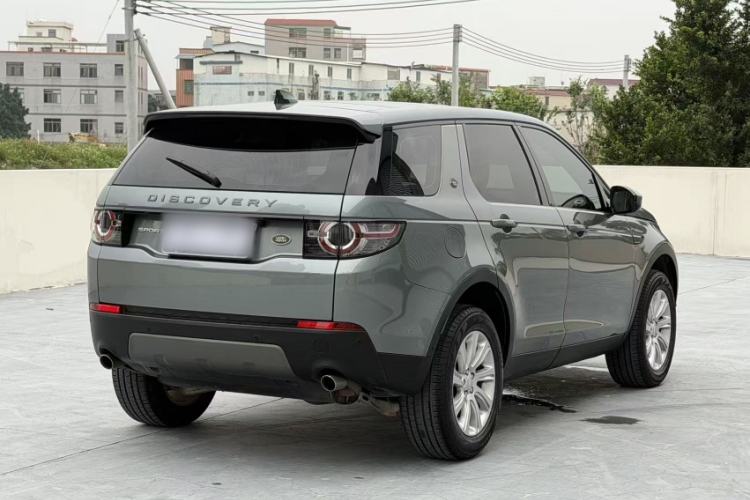 Used Land Rover Discovery Sport 2018 240 PS SE Version Exterior 6