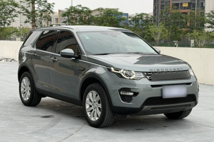 Used Land Rover Discovery Sport 2018 240 PS SE Version Exterior 8