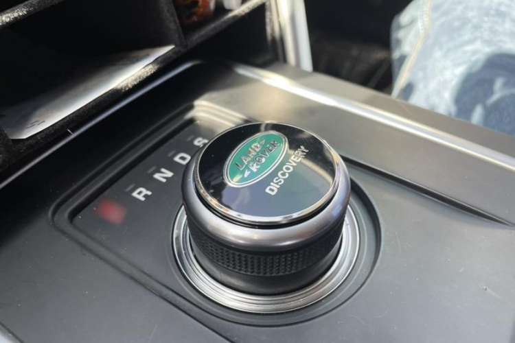 Used Land Rover Discovery Sport 2018 240 PS SE Version Interior 3