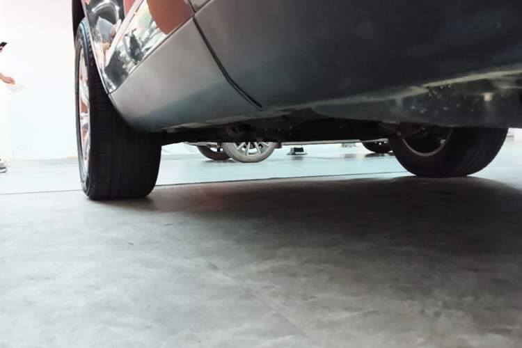 Used Land Rover Discovery Sport 2018 240 PS SE Version Left Side Sill
