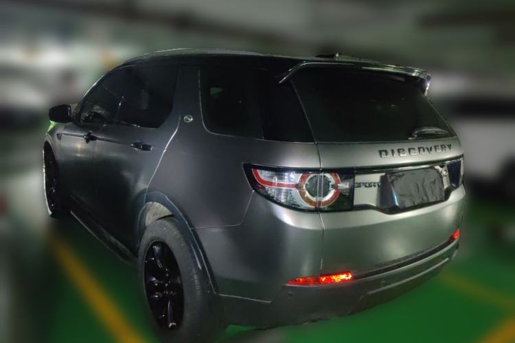 Used Land Rover Discovery Sport 2018 240 PS SE Version Rear Left 45 Deg
