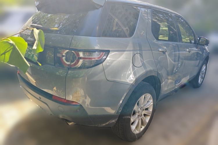 Used Land Rover Discovery Sport 2018 240 PS SE Version Rear Right 45 Deg