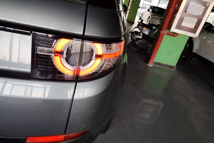 Used Land Rover Discovery Sport 2018 240 PS SE Version Right Rear Taillight