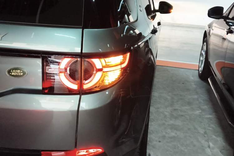 Used Land Rover Discovery Sport 2018 240 PS SE Version Right Rear Taillight
