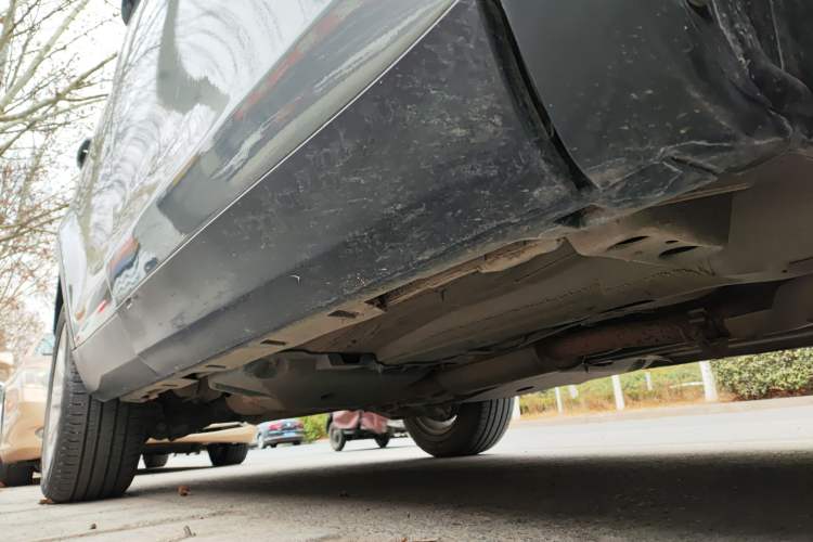 Used Land Rover Discovery Sport 2018 240 PS PURE Edition Right Side Sill