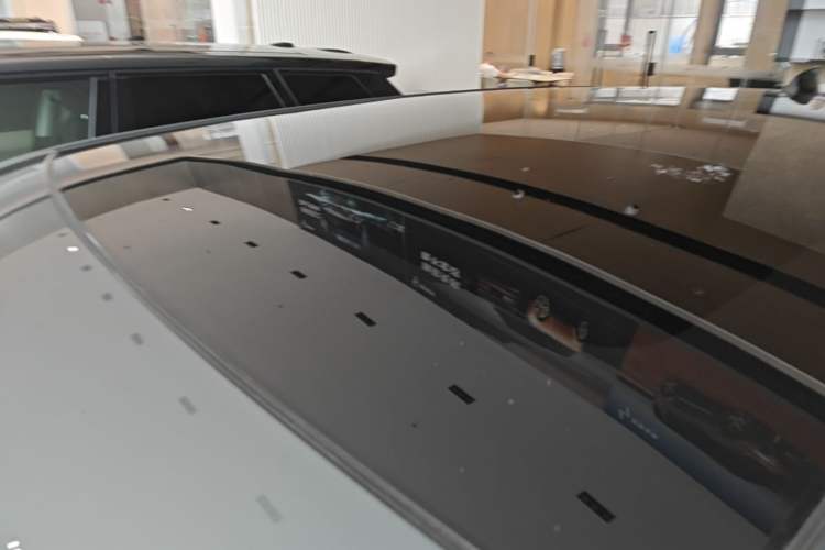 Used Land Rover Discovery Sport 2018 240 PS SE Version Roof