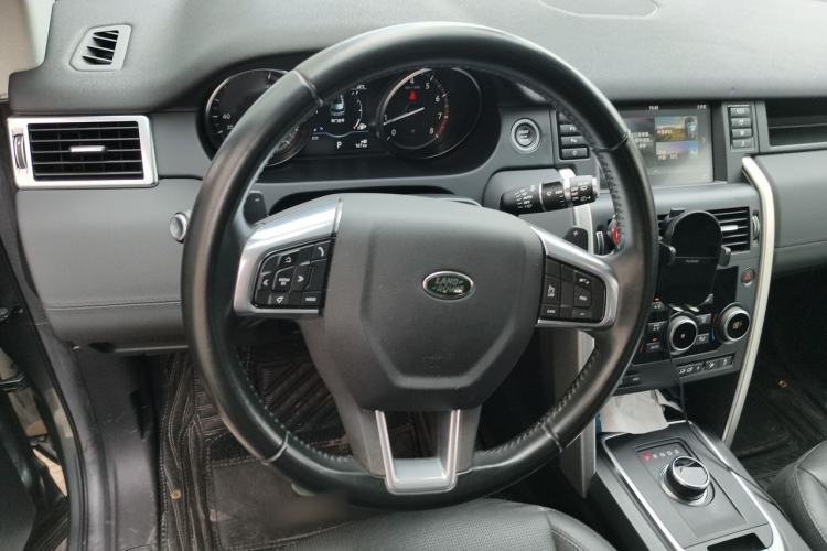 Used Land Rover Discovery Sport 2018 240 PS SE Version Steering Wheel