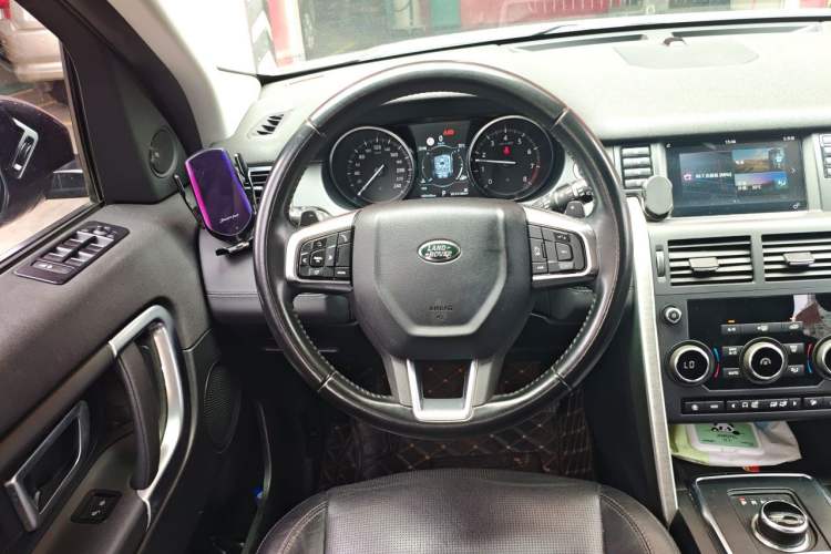 Used Land Rover Discovery Sport 2018 240 PS SE Version Steering Wheel