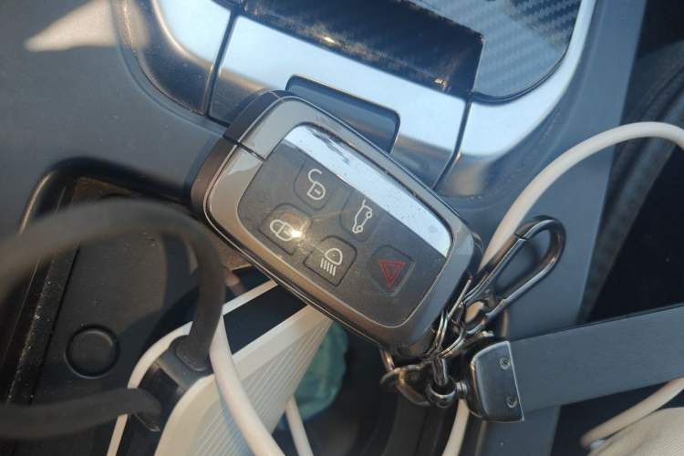 Used Land Rover Discovery Sport 2018 240 PS SE Version Vehicle Key