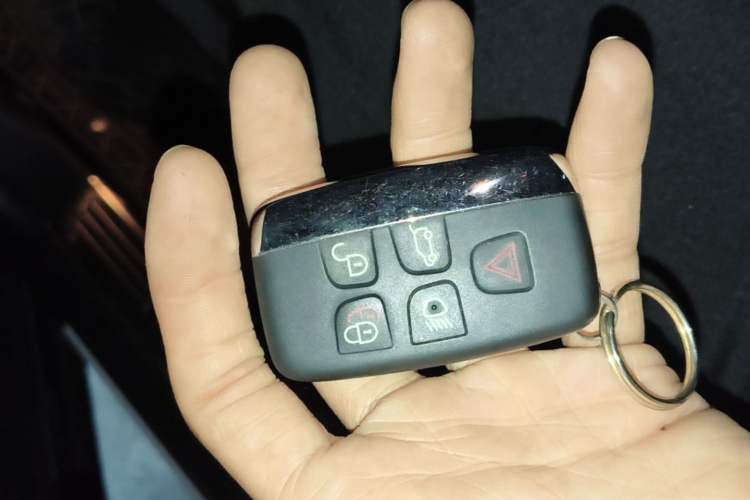 Used Land Rover Discovery Sport 2018 240 PS SE Version Vehicle Key