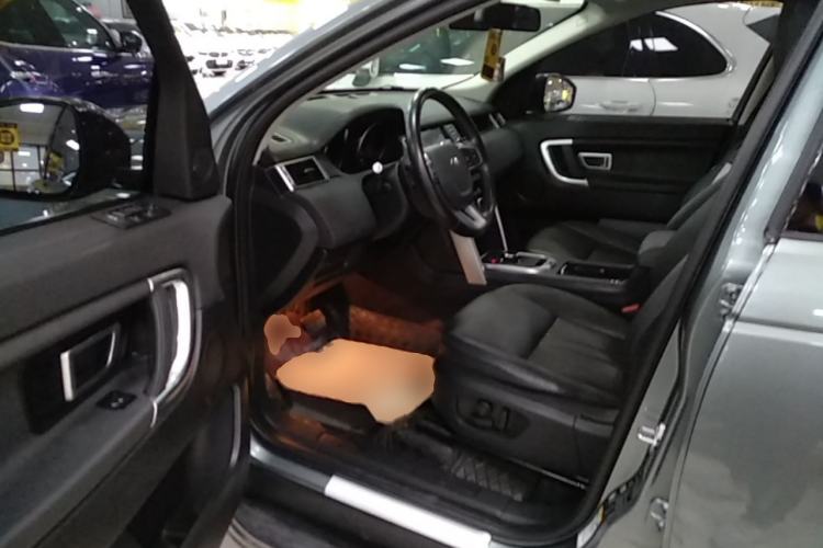 Used Land Rover Discovery Sport 2018 240 PS SE Version Driver Seat