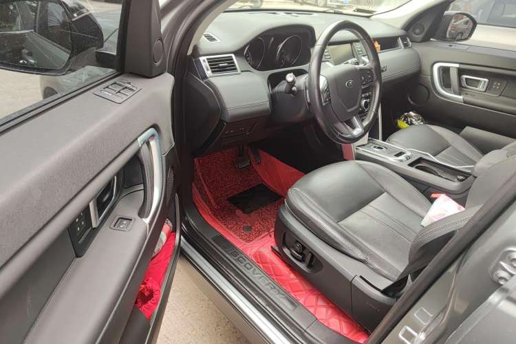 Used Land Rover Discovery Sport 2018 240 PS HSE Version Driver Seat