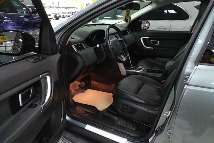 Used Land Rover Discovery Sport 2018 240 PS SE Version Left Front Seat