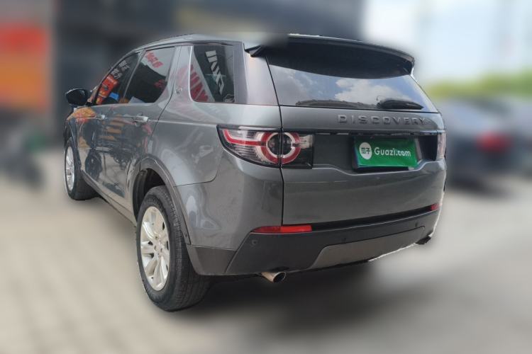 Used Land Rover Discovery Sport 2018 240 PS SE Version Rear Left 45 Deg