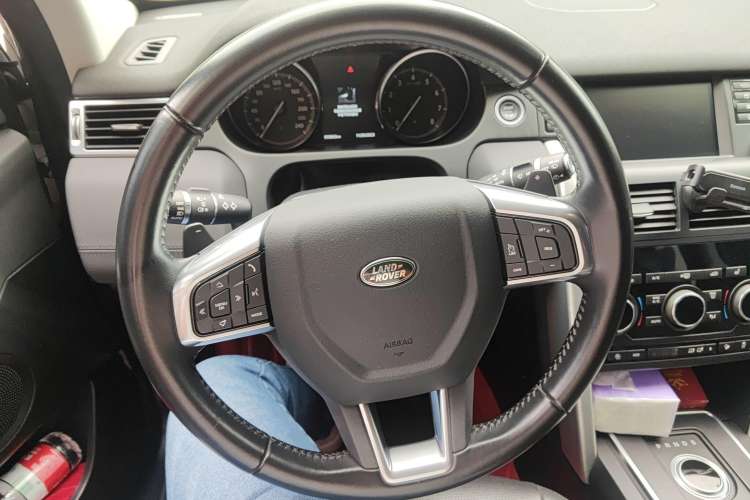 Used Land Rover Discovery Sport 2018 240 PS HSE Version Steering Wheel