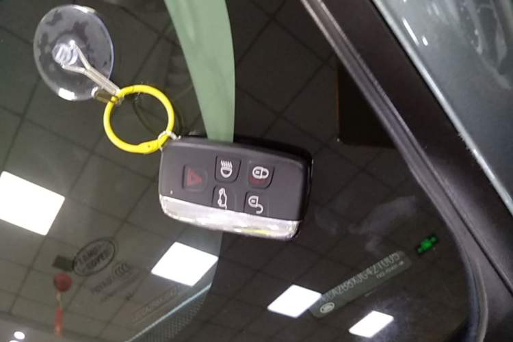 Used Land Rover Discovery Sport 2018 240 PS SE Version Vehicle Key