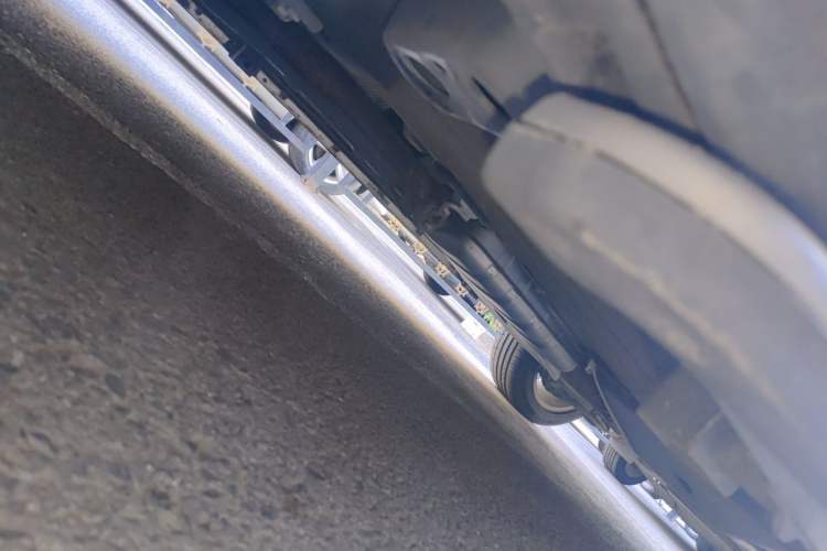 Used Land Rover Discovery Sport 2018 240 PS HSE Version Chassis Front Left
