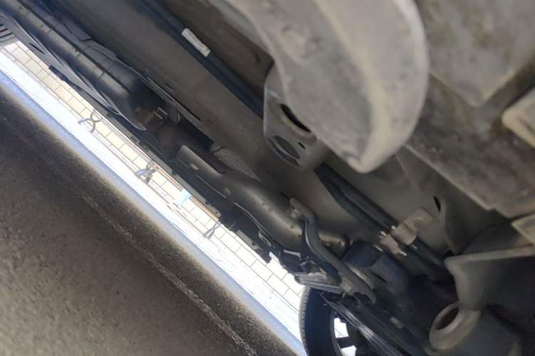 Used Land Rover Discovery Sport 2018 240 PS HSE Version Chassis Front Right