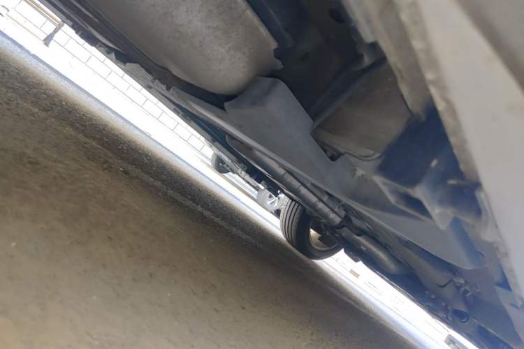Used Land Rover Discovery Sport 2018 240 PS HSE Version Chassis Rear Right