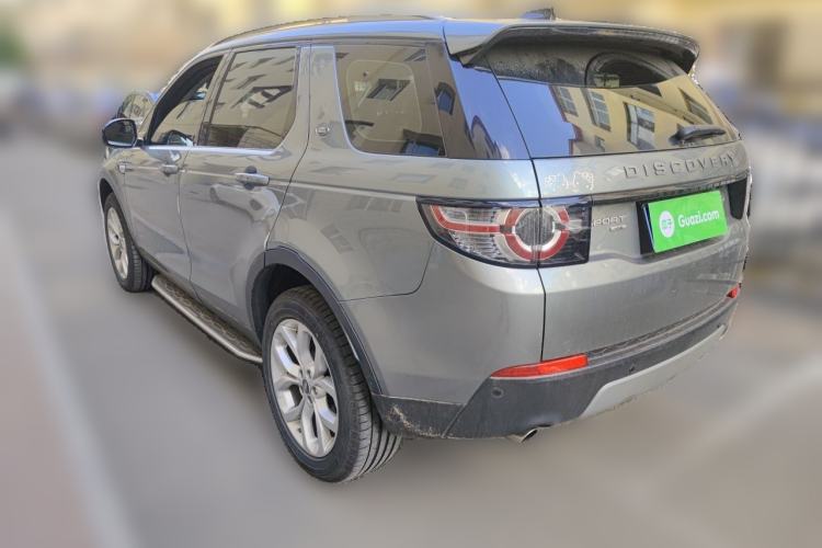 Used Land Rover Discovery Sport 2018 240 PS HSE Version Rear Left 45 Deg