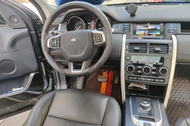 Used Land Rover Discovery Sport 2018 240 PS HSE Version Steering Wheel