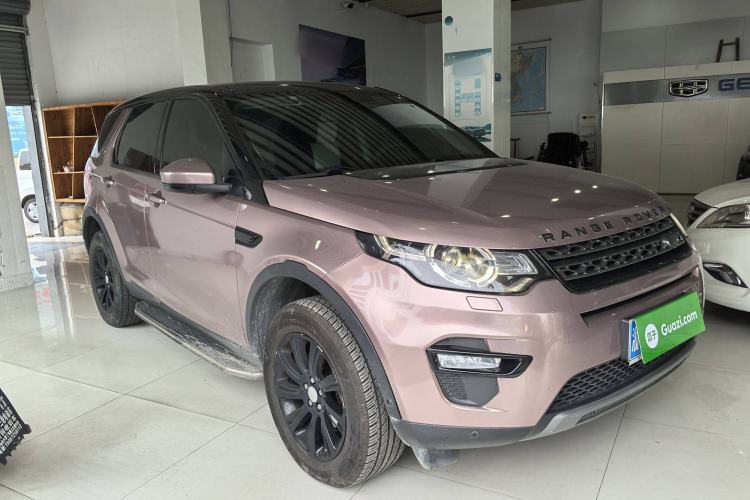 Used Land Rover Discovery Sport 2018 240 PS SE Version Exterior 2
