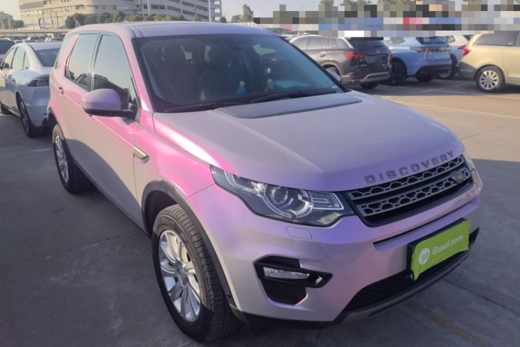 Used Land Rover Discovery Sport 2018 240 PS SE Version Front Right 45 Deg