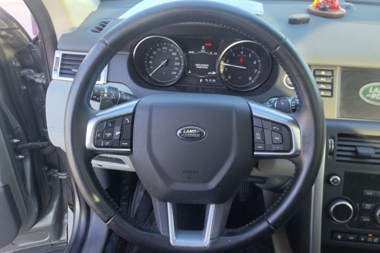 Used Land Rover Discovery Sport 2018 240 PS SE Version Steering Wheel
