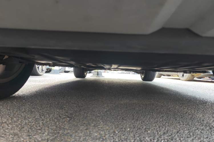 Used Land Rover Discovery Sport 2018 240 PS HSE Version Chassis Front