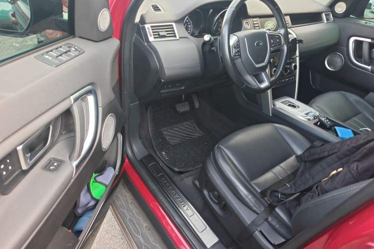 Used Land Rover Discovery Sport 2018 240 PS HSE Version Driver Seat