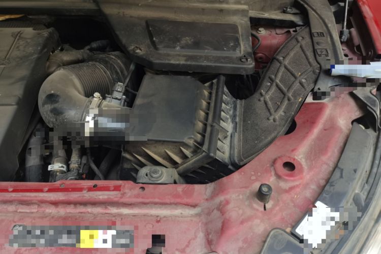 Used Land Rover Discovery Sport 2018 240 PS SE Version Engine Bay Left
