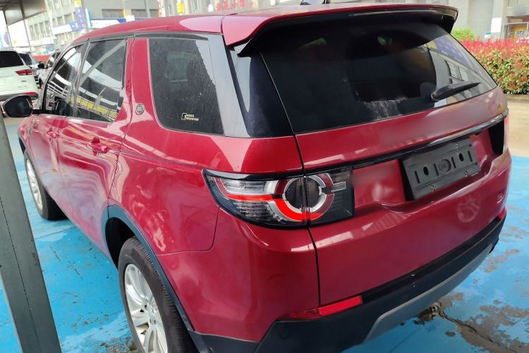Used Land Rover Discovery Sport 2018 240 PS SE Version Exterior 2