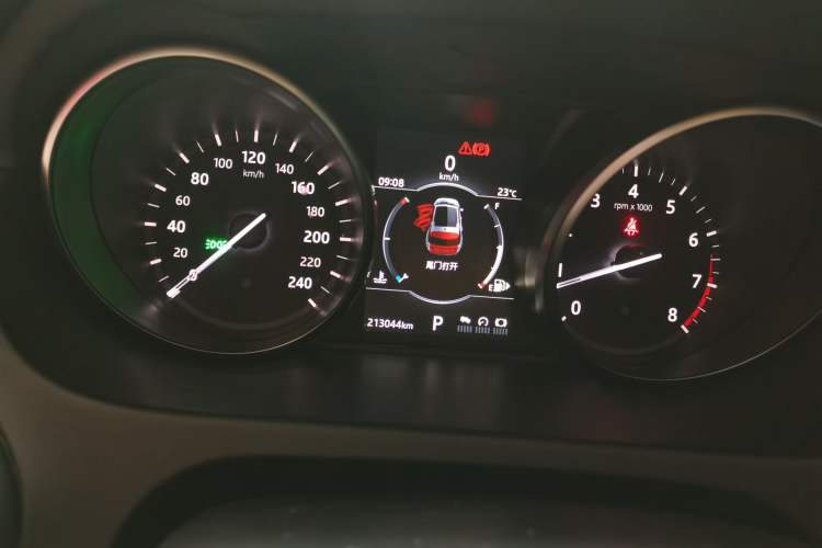 Used Land Rover Discovery Sport 2018 240 PS SE Version Instrument Cluster