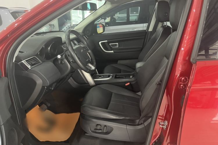 Used Land Rover Discovery Sport 2018 240 PS SE Version Interior 2