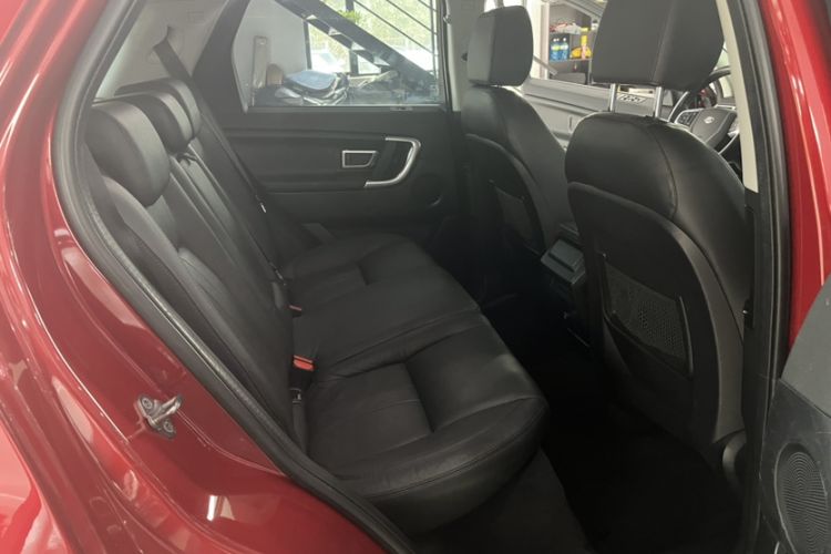 Used Land Rover Discovery Sport 2018 240 PS SE Version Interior 3
