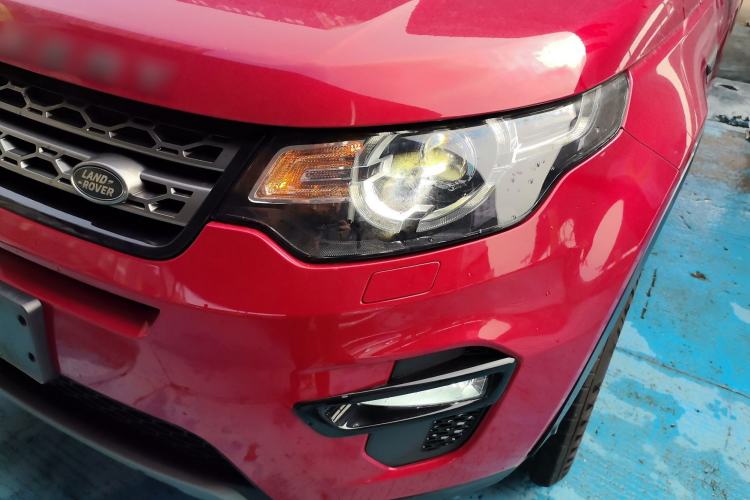 Used Land Rover Discovery Sport 2018 240 PS SE Version Left Front Headlight