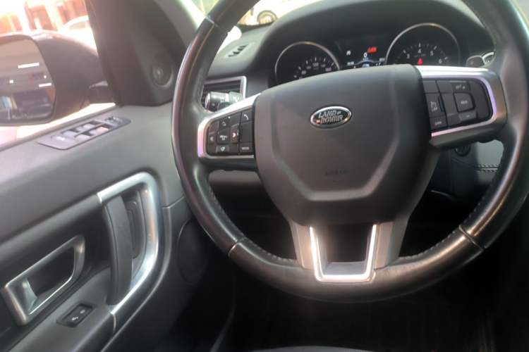 Used Land Rover Discovery Sport 2018 240 PS SE Version Steering Wheel