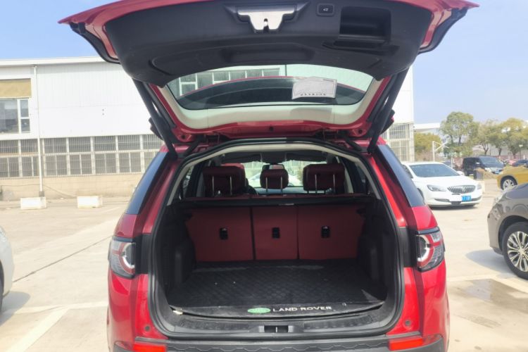 Used Land Rover Discovery Sport 2018 240 PS SE Version Trunk