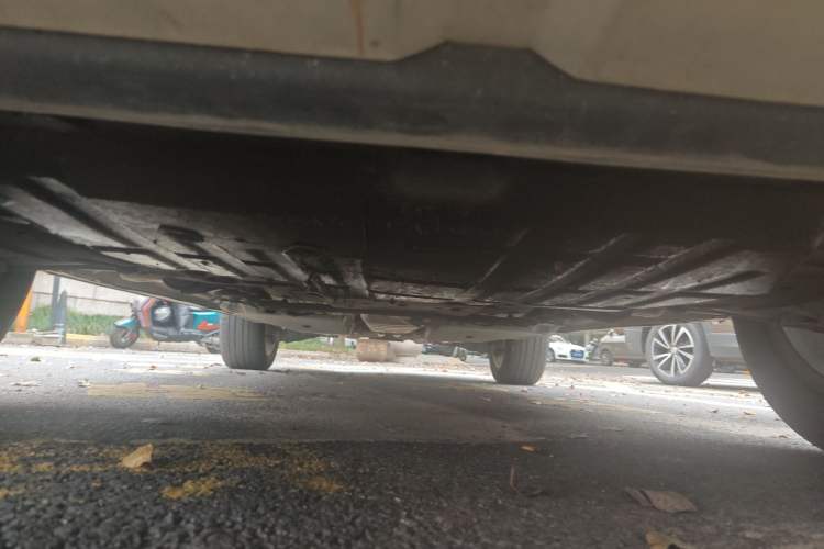 Used Land Rover Discovery Sport 2018 240 PS HSE Version Chassis Front