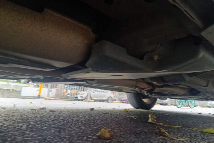 Used Land Rover Discovery Sport 2018 240 PS SE Version Chassis Front Right