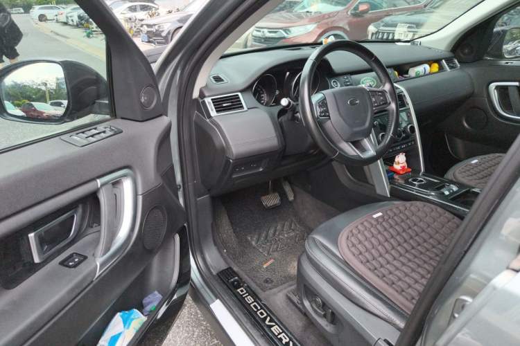 Used Land Rover Discovery Sport 2018 240 PS SE Version Driver Seat