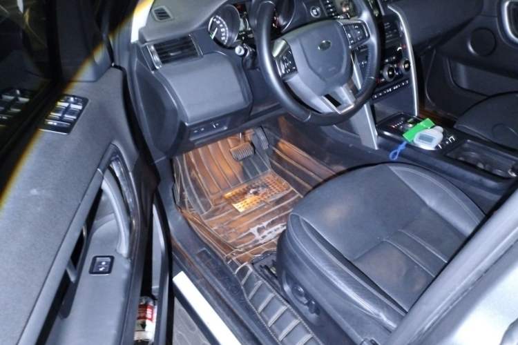 Used Land Rover Discovery Sport 2018 240 PS SE Version Driver Seat