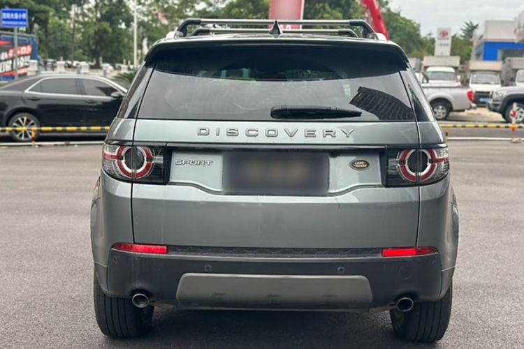 Used Land Rover Discovery Sport 2018 240 PS SE Version Exterior 3